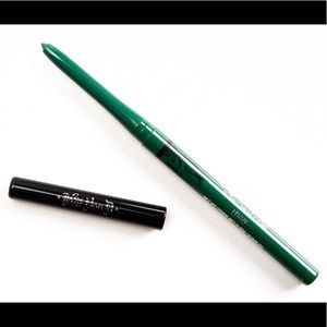 Kat Von D Everlasting Lip liner Lemmy